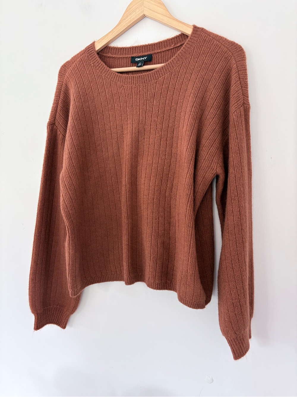 DKNY M Fall Brown Rib Knit Pullover Cashmere Blend LS Sweater Relaxed Boxy Soft